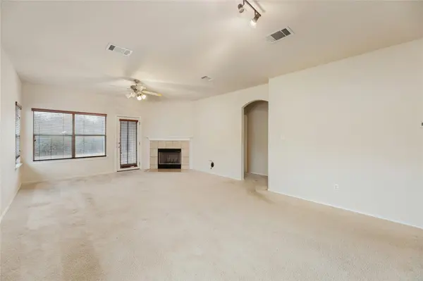 107 Saul ST, Hutto, TX 78634