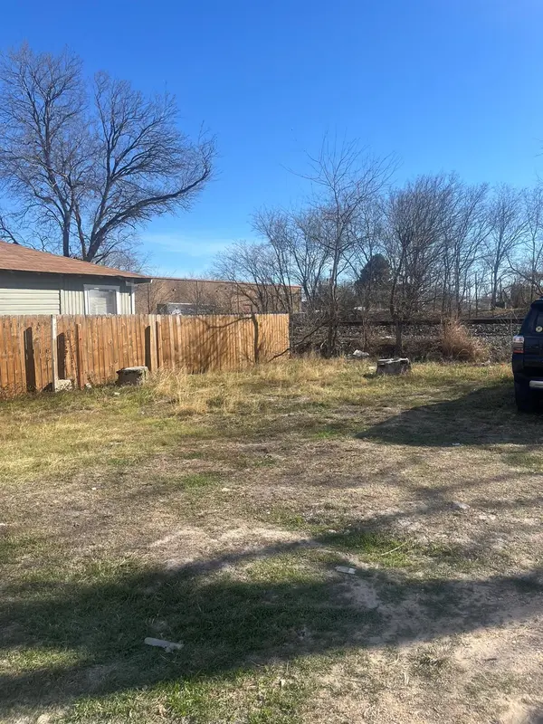 214 E LACHAPELLE, San Antonio, TX 78204