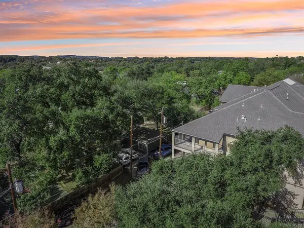 1910 Robbins PL #301, Austin, TX 78705