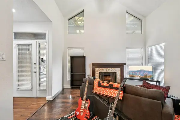 1910 Robbins PL #301, Austin, TX 78705