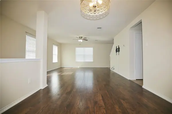 213 Rim Rock DR, Leander, TX 78641