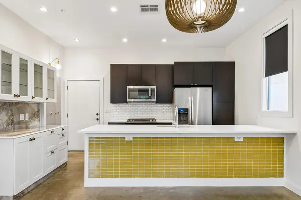1931 E 38th 1/2 ST #33, Austin, TX 78723
