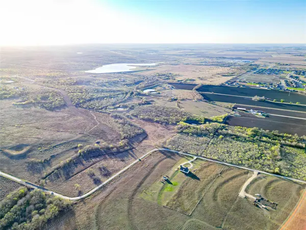 405 Black Ankle RD, Lockhart, TX 78644