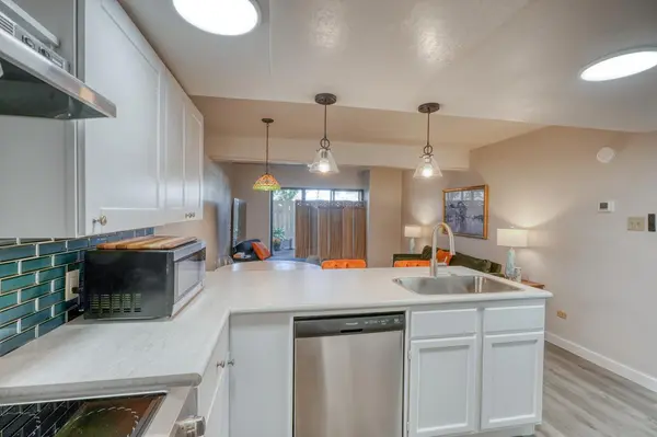 207 N Hi Circle N ST N #105 A&B, Horseshoe Bay, TX 78657