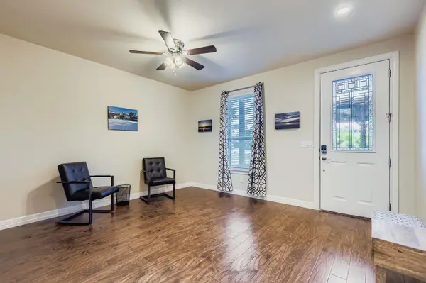 19004 Mariners PT, Point Venture, TX 78645