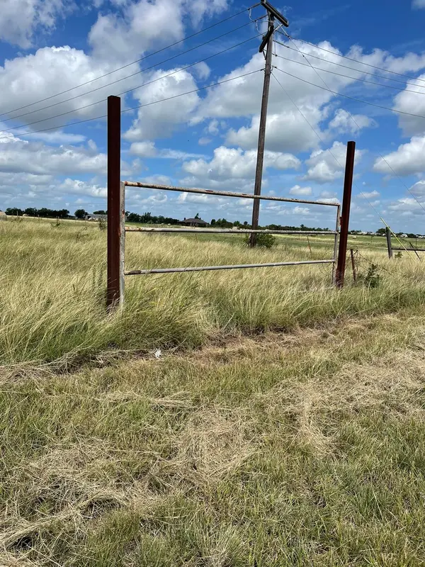 316 HWY US 183 NORTH, Briggs, TX 78608