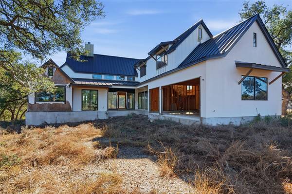 1742 Paradise PKWY, Canyon Lake, TX 78133