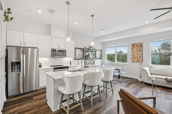 12001 Vista Parke DR #1104, Austin, TX 78726