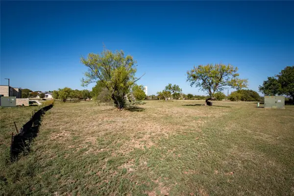 602 Gateway Central, Marble Falls, TX 78654