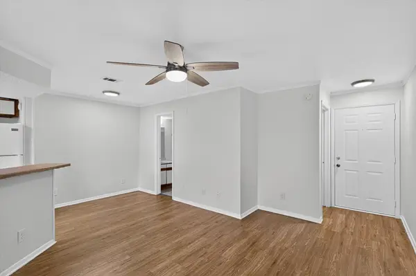 2500 Burleson RD #615, Austin, TX 78741