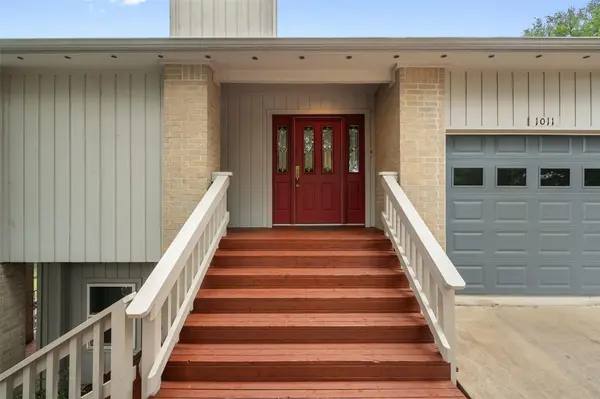 1011 Ridge Point DR, Marble Falls, TX 78654