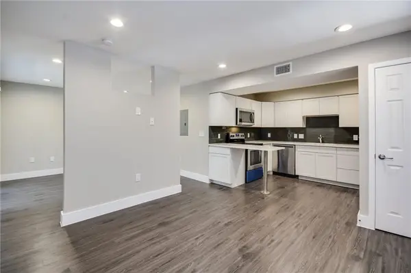 935 La Posada DR #142, Austin, TX 78752