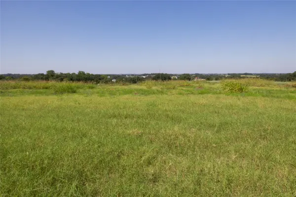 3225 Terrier Hill LN, Brenham, TX 77833
