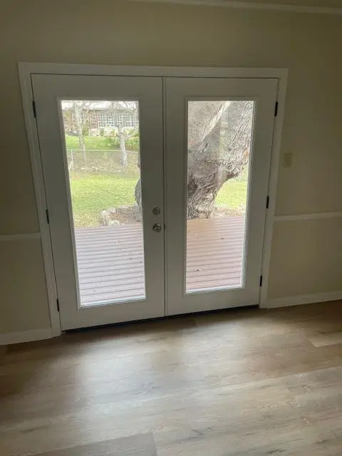 102 W Covington DR, Austin, TX 78753