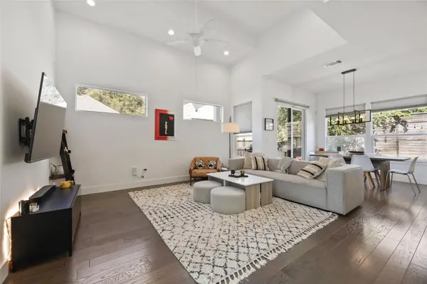 904 Catalpa ST #A, Austin, TX 78702