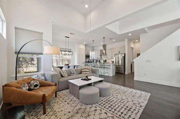 904 Catalpa ST #A, Austin, TX 78702