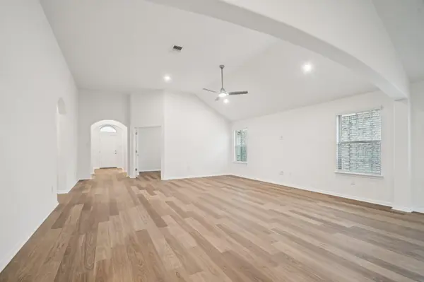 431 Dogvane CIR, Kyle, TX 78640