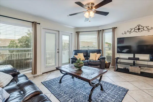 730 E Mather ST #L 303, New Braunfels, TX 78130