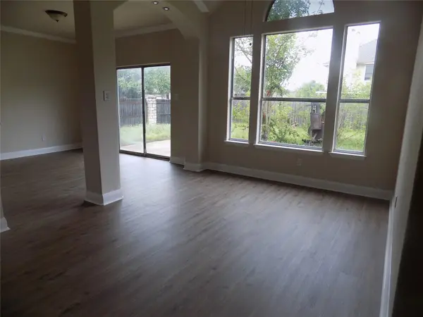 301 THUNDERBAY DR, Georgetown, TX 78626