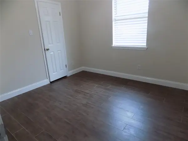 301 THUNDERBAY DR, Georgetown, TX 78626