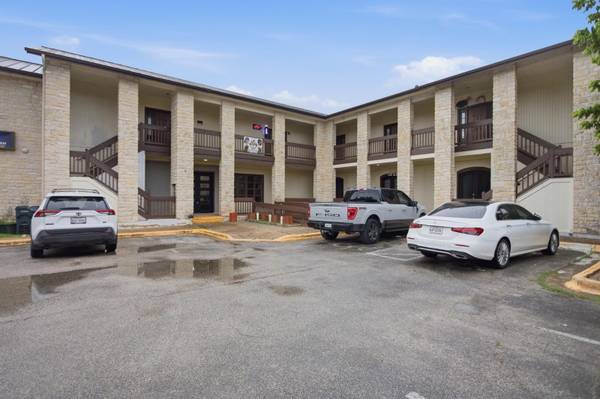 611 Carpenter Ave #101 & 102, Austin, TX 78753