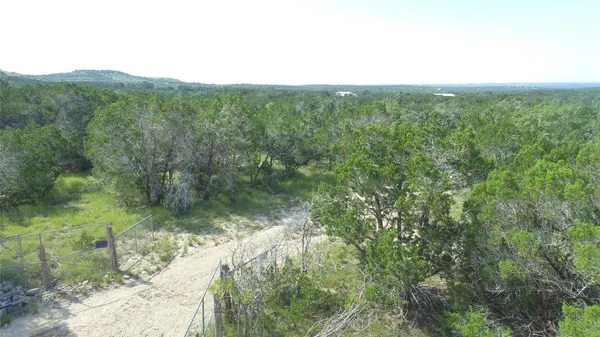 932 High Country, Blanco, TX 78606