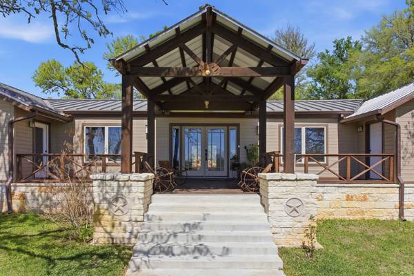 18335 FM 86, Red Rock, TX 78662