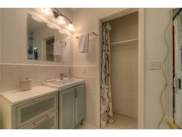 304 E 33rd ST #2, Austin, TX 78705