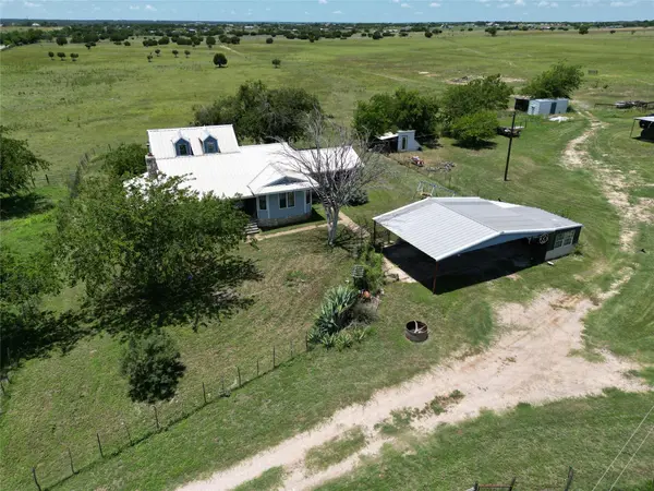 1720 County Road 276, Bertram, TX 78605