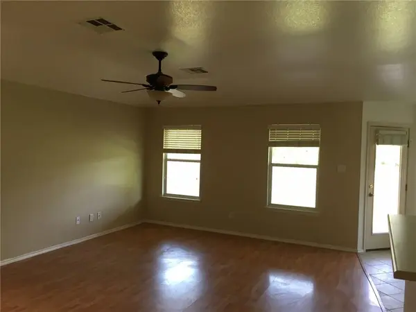 3557 Sandy Koufax LN, Round Rock, TX 78665
