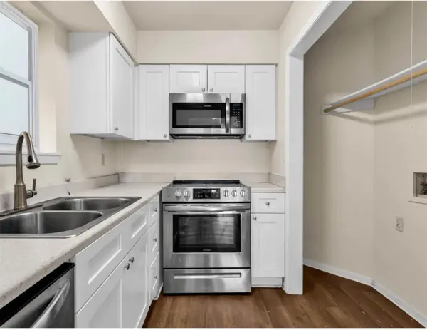 2012 West Loop, Austin, TX 78758