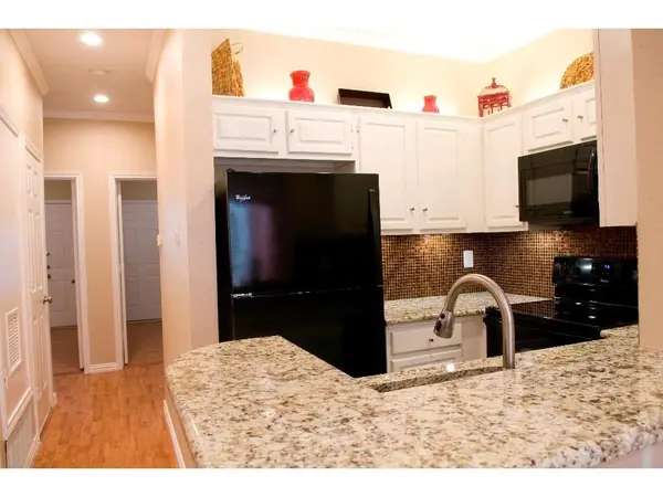 915 W 22 1/2 ST #103, Austin, TX 78705
