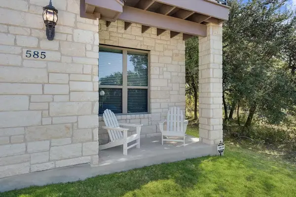 585 Demarett DR, Point Venture, TX 78645