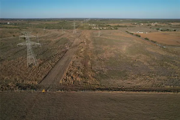 696 Williamson RD, Lockhart, TX 78644