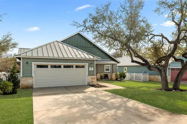 435 Hays ST, Dripping Springs, TX 78620