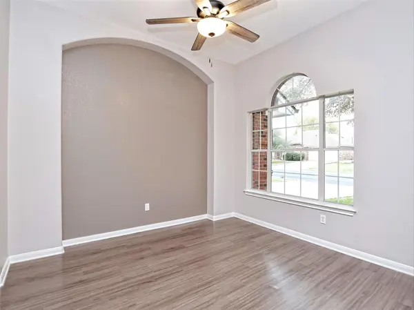 913 Old Wick Castle WAY, Pflugerville, TX 78660