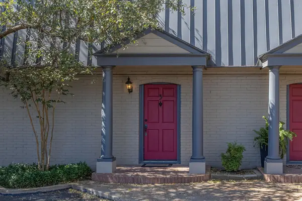 2500 Steck Ave #5, Austin, TX 78757