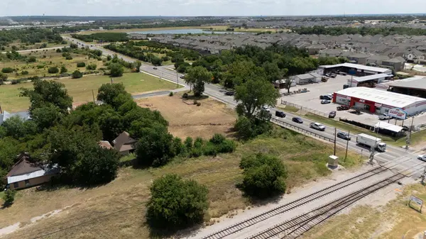 101 E South ST, Leander, TX 78641
