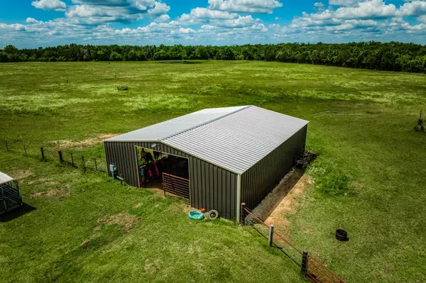 1850 LCR 439, Groesbeck, TX 76667