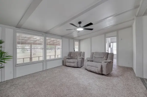 209 Fallwell ST, Liberty Hill, TX 78642