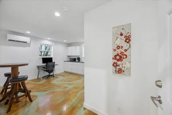 104 Paisano DR, Horseshoe Bay, TX 78657