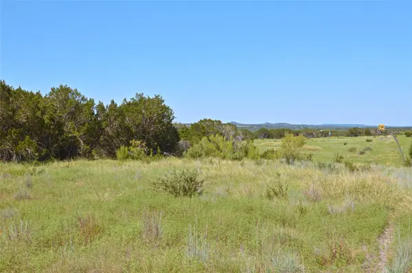 2 CR 2268 RD, Lampasas, TX 76550