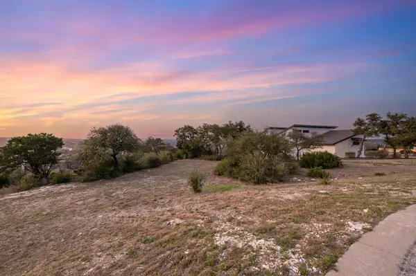 1724 NIGHT LIFE CV, Spicewood, TX 78669