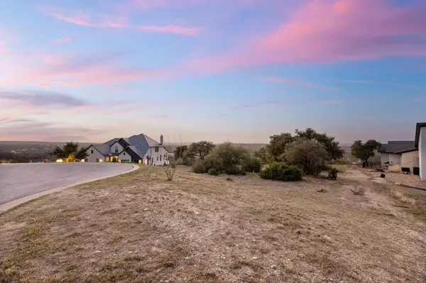 1724 NIGHT LIFE CV, Spicewood, TX 78669