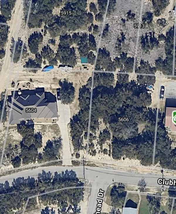 5606 Clubhouse DR, Lago Vista, TX 78645