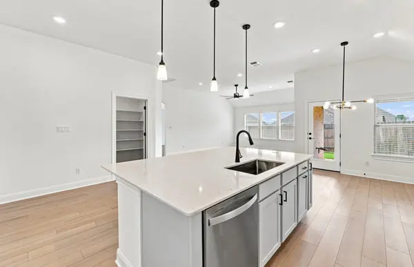116 Elm View DR, Georgetown, TX 78628
