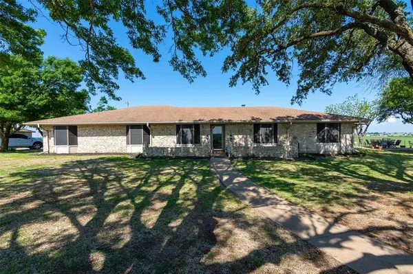 200,204, 210 County Road 160 RD, Taylor, TX 76574