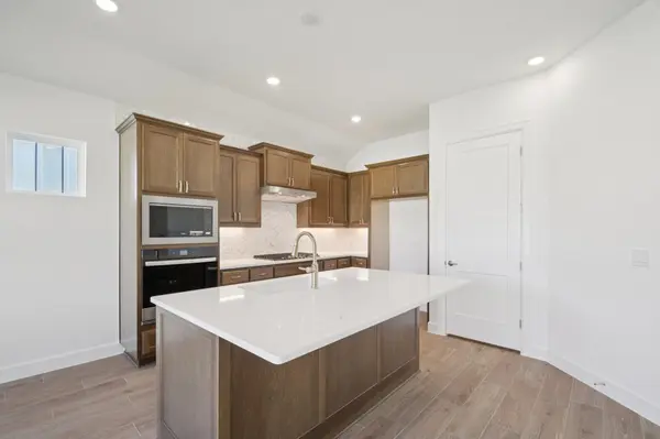 1528 Dancing Oak LN, San Marcos, TX 78666