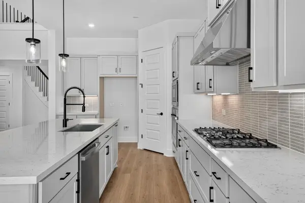 9104 The Ravine WAY, Austin, TX 78744
