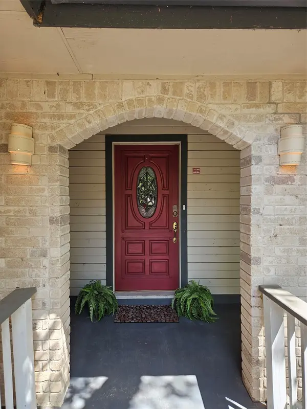 215 Serenada DR, Georgetown, TX 78628